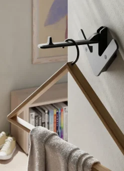 Design House Stockholm Arrow hanger, Black Online