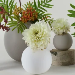Cooee Design Ball vase , 10 cm White Clearance