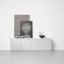 A2 Beam side table, lacquer, base in oiled oak White Clearance