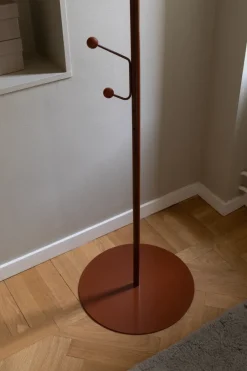 Maze Bill Floor clothes hanger, Cinnamon Brown Sale