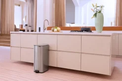 Brabantia Bo pedal bin 30 L, Matte Steel Fingerprint Proof Silver-coloured Online