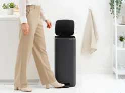 Brabantia Bo pedal bin 30 L, Mineral Infinite Grey Clearance