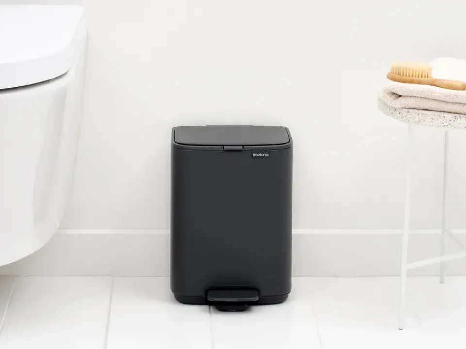 Brabantia Bo pedal bin 4 L, Mineral Infinite Grey Clearance