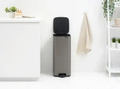Brabantia Bo pedal bin 30 L, Platinum Grey Clearance