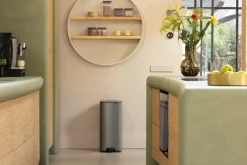 Brabantia Bo pedal bin 30 L, Platinum Grey Clearance