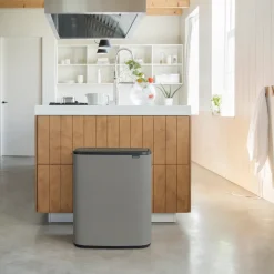 Brabantia Bo touch bin 60 L, Mineral concrete Grey