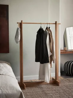 Ferm Living Bridge Clothes Rack clothes hanger, Oiled Oak Brown Outlet