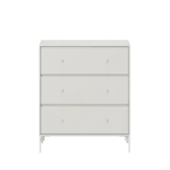 Montana Carry dresser, Nordic 09, lacquered legs in snow Grey Hot