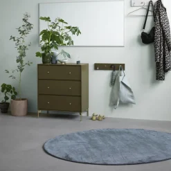Montana Carry dresser, Nordic 09, lacquered legs in snow Grey Hot
