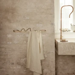 Ferm Living Curvature towel hanger, brass Gold-coloured Hot