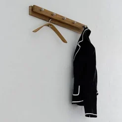 Fritz Hansen Cutter coat rack, Oak, 7 knobs Beige