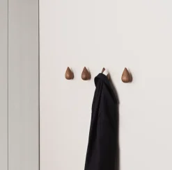 Normann Copenhagen Dropit knob 2-pack walnut, large Brown Hot