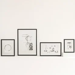 URBAN NATURE CULTURE Floating photo frame M 20x25 cm, Minimalism- Black