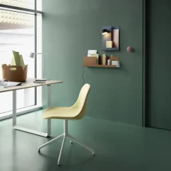 Muuto Folded shelf 29.5x40 cm, Black Outlet