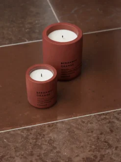 Blomus Fraga scented candles 24 hours, Bloody Orange Cedar Wood RedBrown