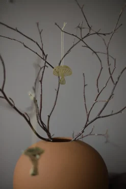 Cooee Design Fungi hanging decorations 4 pieces, Brass Gold-coloured