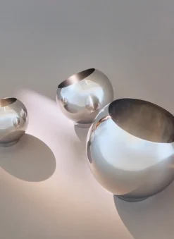 AYTM Globe flowerpot Ø17 cm, Silver Silver-coloured Hot