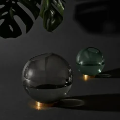 AYTM Globe vase large, -brass Black