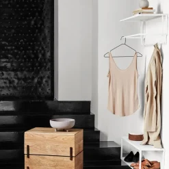 Kristina Dam Studio Grid hat shelf, White Best