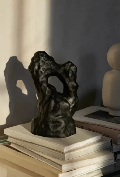 Ferm Living Grotto sculpture, ened Aluminium Black