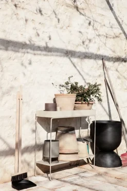 Ferm Living Hourglass flower pot medium Ø40 cm, -dark grey Black Clearance