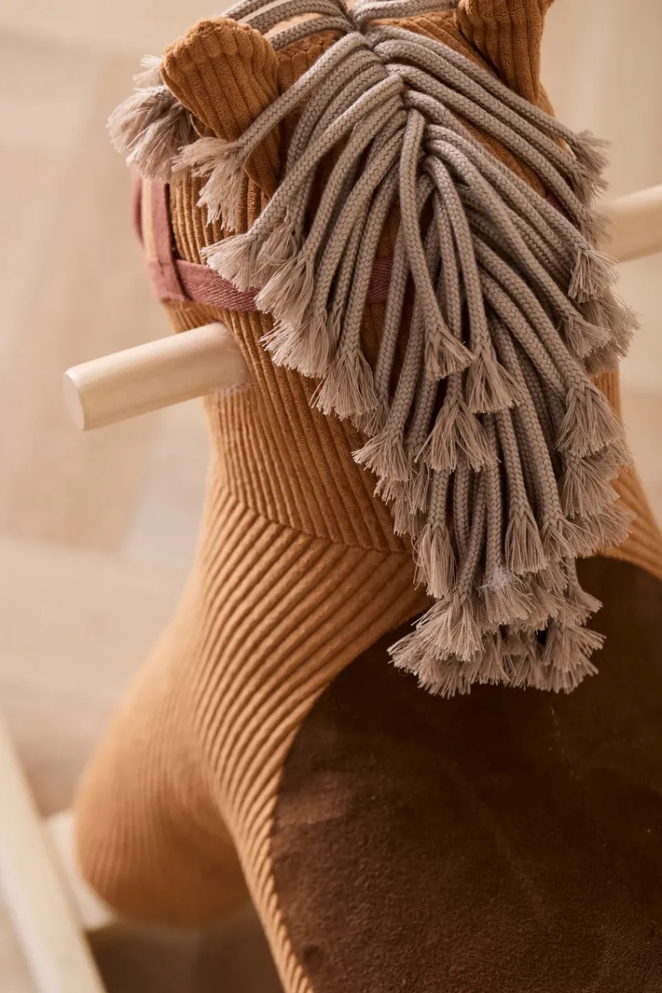 Kid's Concept rocking horse, Vera Brown Online
