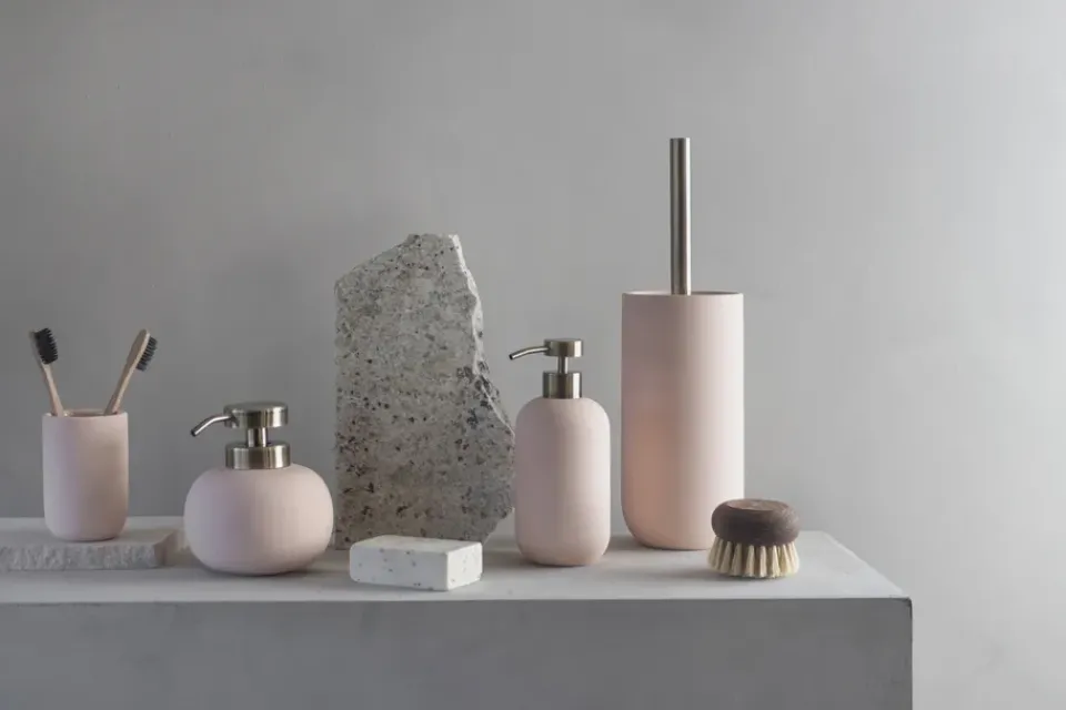 Mette Ditmer Lotus ceramic toilet brush, Powder rose Pink Outlet