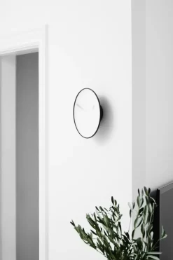 Gejst Momentt wall clock Ø30 cm, White Black
