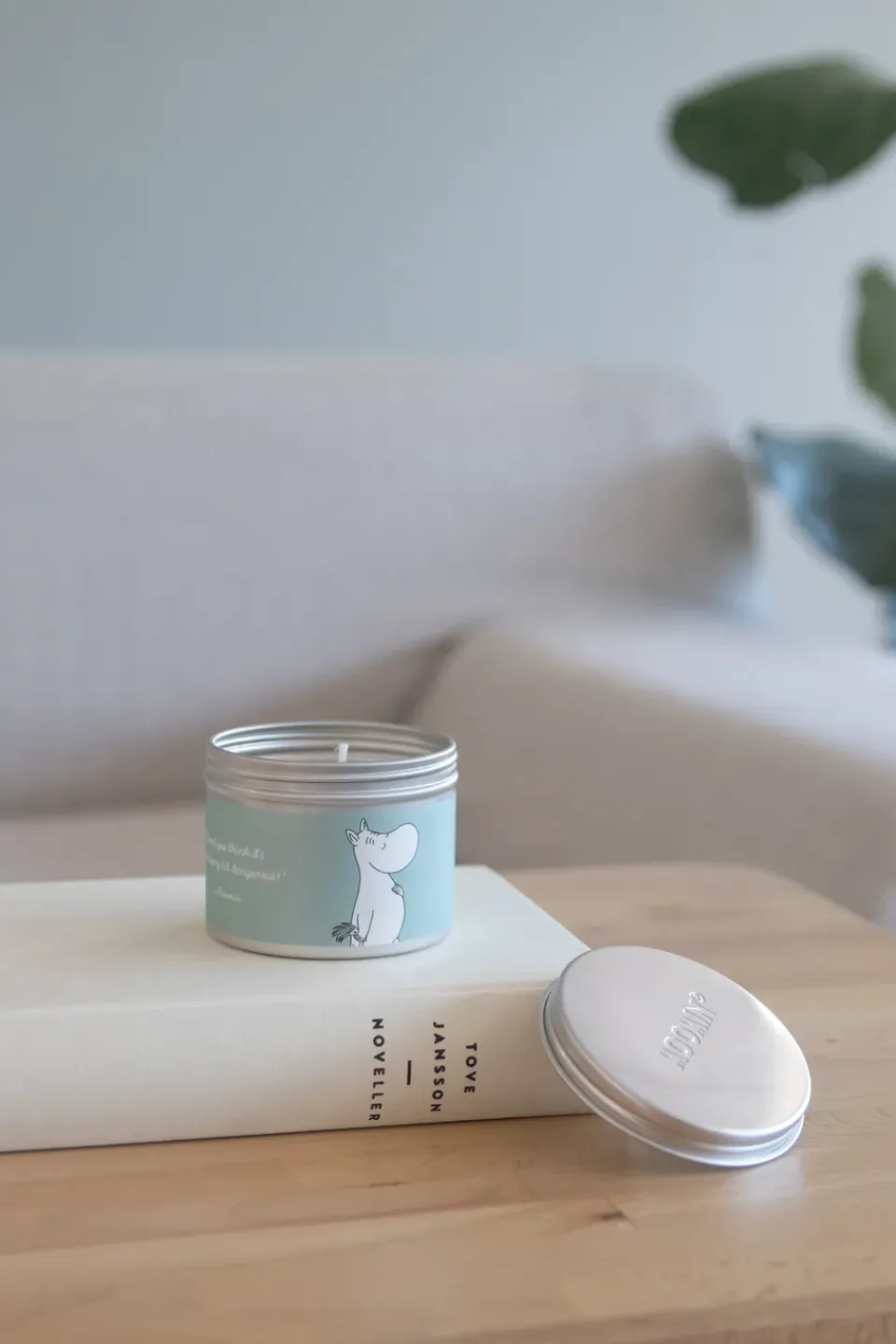 Pluto Design Moomin scented candle small 20 h, Moomin Blue Best