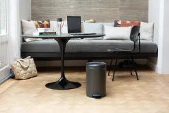 Brabantia New Icon pedal bin 12 liter, Confident Grey Clearance