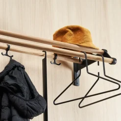 Essem Design Nostalgi 291 hat shelf 100 cm, Oak - Black Hot