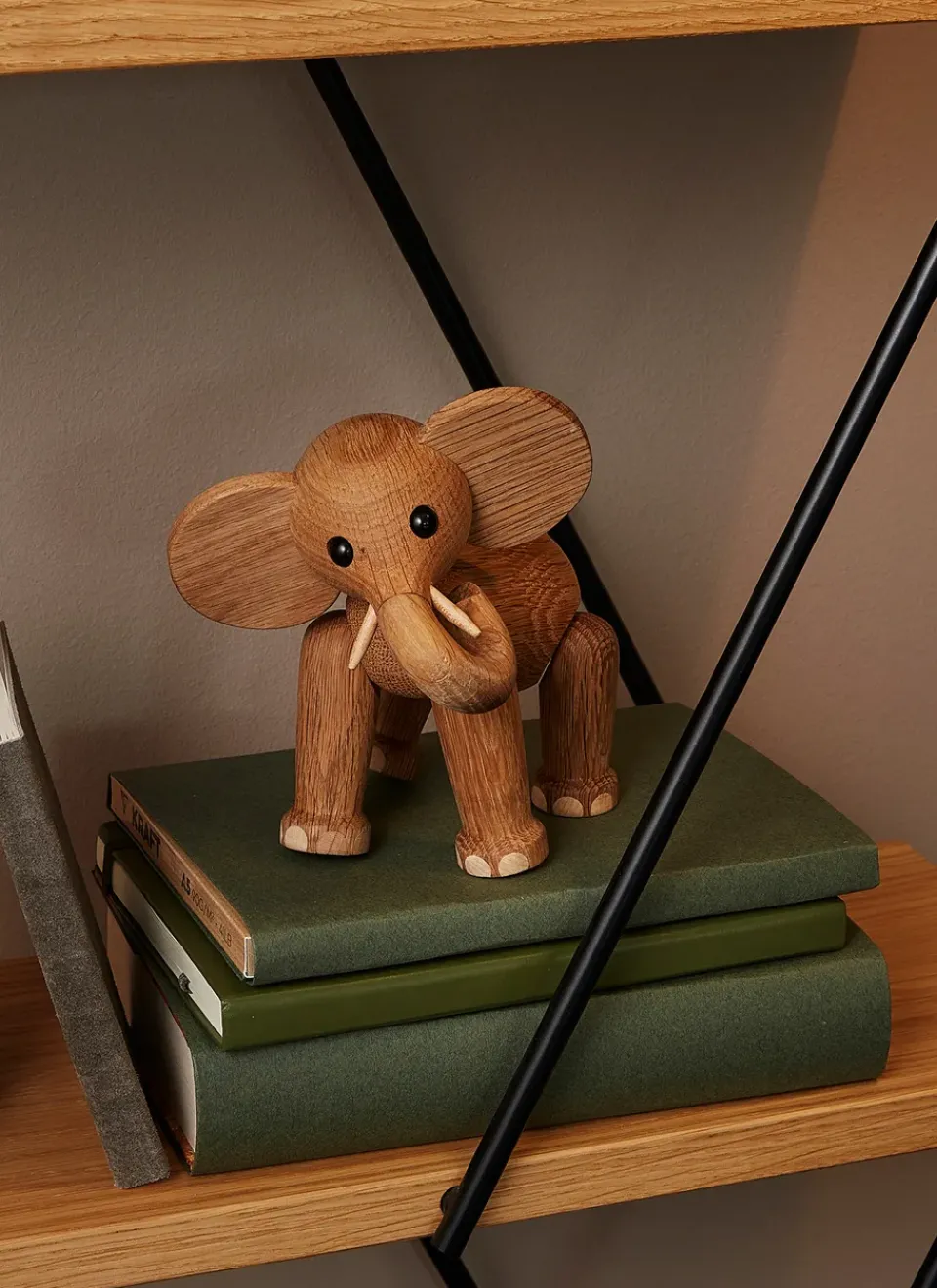 Spring Copenhagen Ollie elephant decoration, Oak-Maple Brown Online