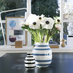 Kähler Omaggio vase small, Black Clearance