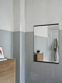 MOEBE Rectangular wall mirror 70x100 cm, Black