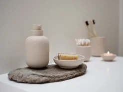 Zone Denmark Sensu toothbrush mug Ø7.4x9.5 cm, Sand Beige Clearance