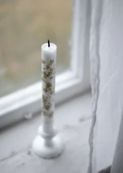 Wik & Walsøe Slåpeblom tapered candle 2-pack, Green Discount