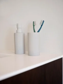 Zone Denmark Solo toothbrush mug, Soft Grey Sale