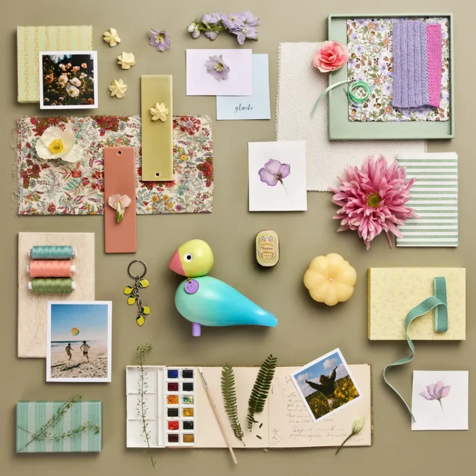 Kay Bojesen Denmark Story bird, Joy Blue Hot