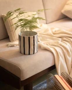 Scandi Living Thrive flowerpot Ø16 cm, White-black WhiteBlack