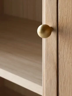 &Tradition Trace SC87 display cabinet 50x192x40 cm, Natural oak Brown Outlet