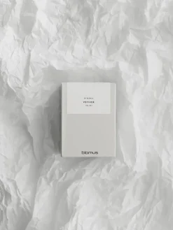 Blomus Vaola Scented Candle Vetiver, S, 30 H Grey Sale